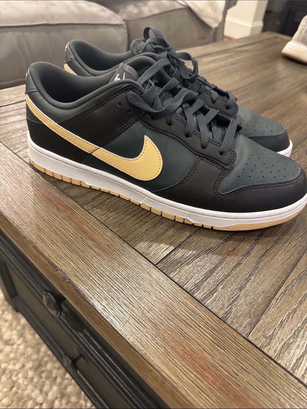Nike Men’s Black and Tan Dunk Low sneaker “Black Sesame” mens 12.